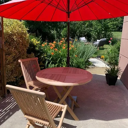 Maudon Coeur De Baie Bed and Breakfast