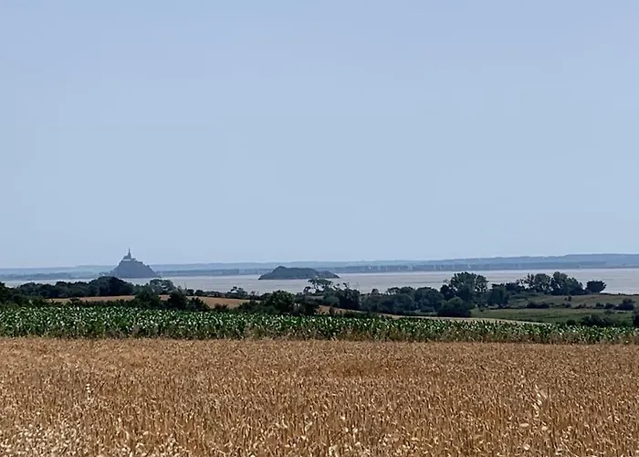 Maudon Coeur De Baie Bed & Breakfast 3*